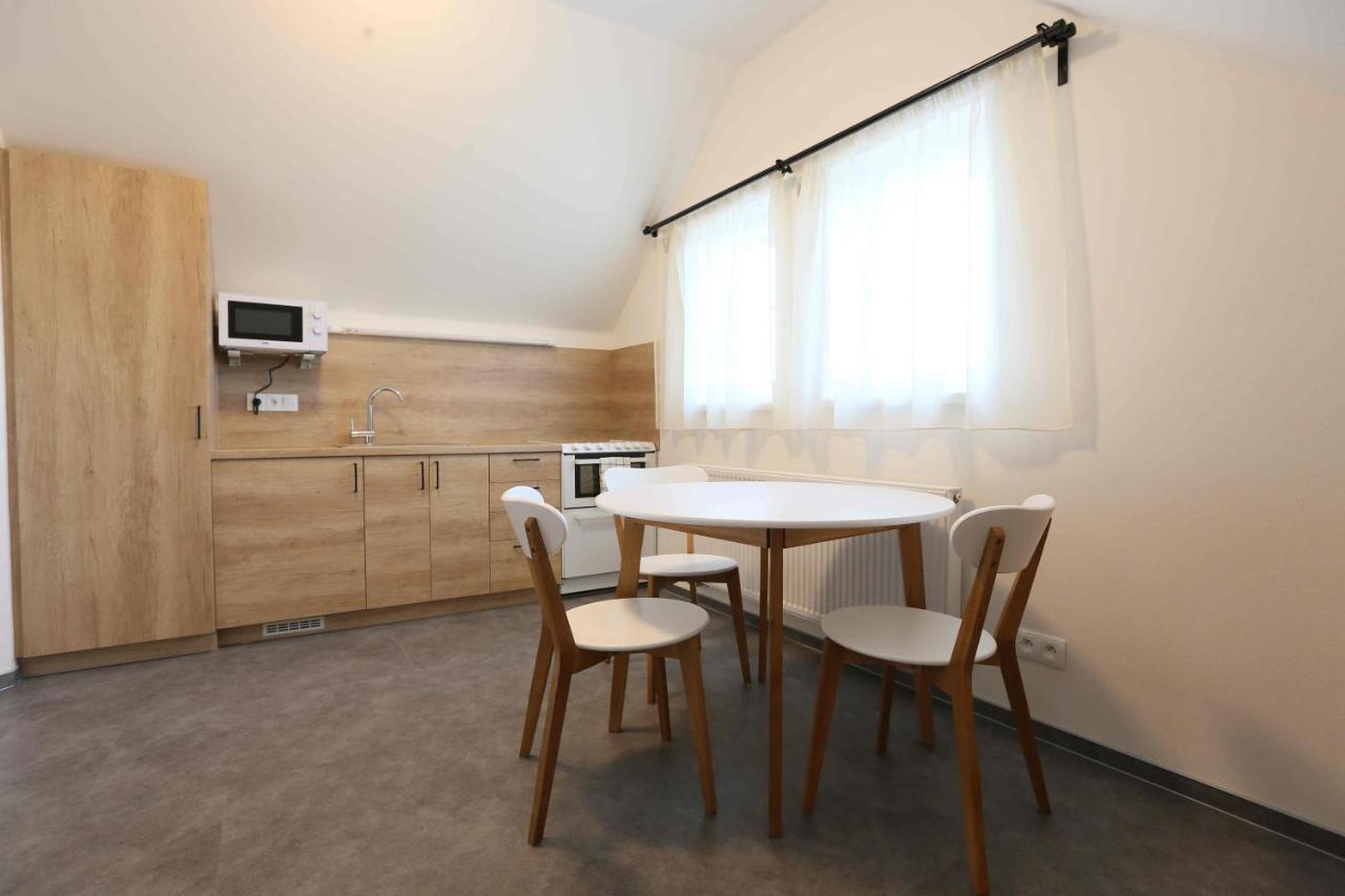 Apartmany Aura Bozi Dar Exterior photo