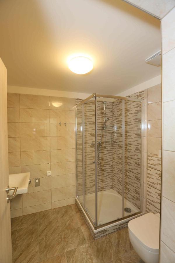 Apartmany Aura Bozi Dar Exterior photo